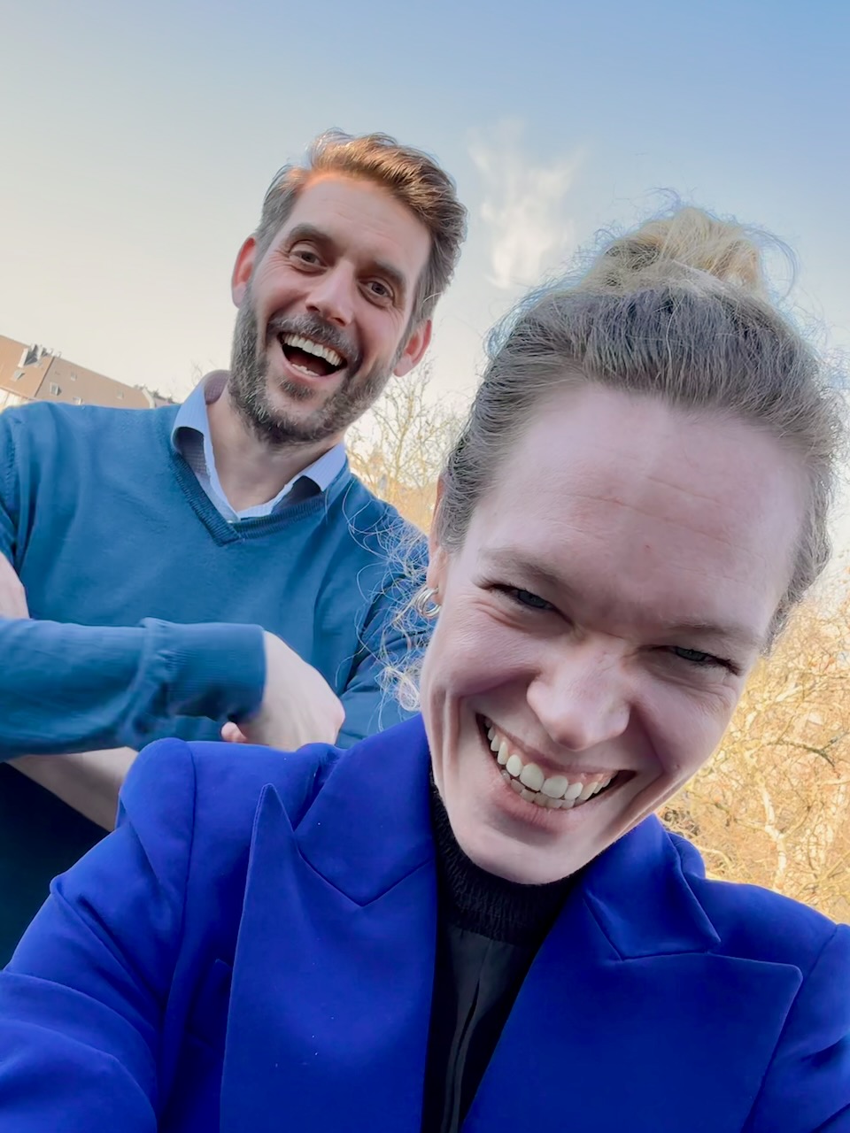 Mit Matthias Bianci vom Deutschen Mittelstands-Bund versuche ich KI in den Mittelstand zu bringen.